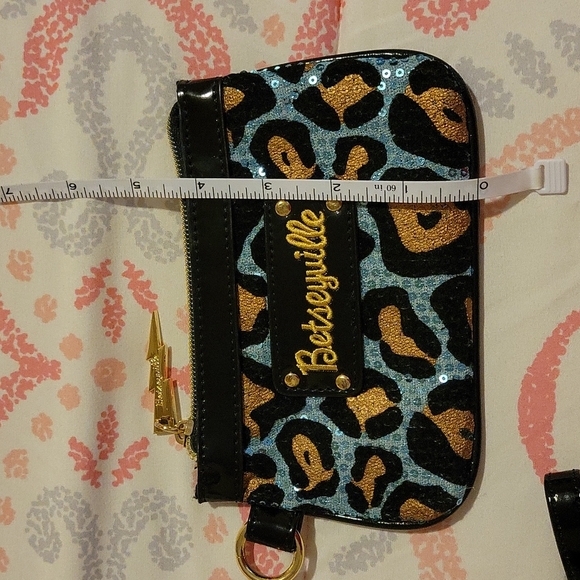 Betsey Johnson Wristlet - Picture 8 of 8